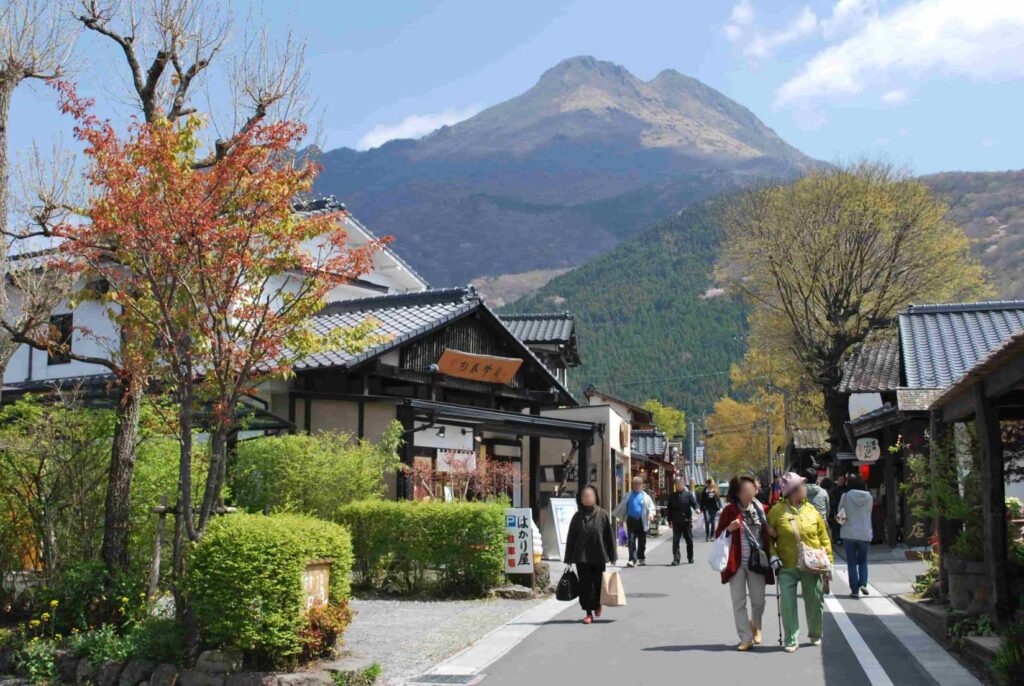 湯の坪街道